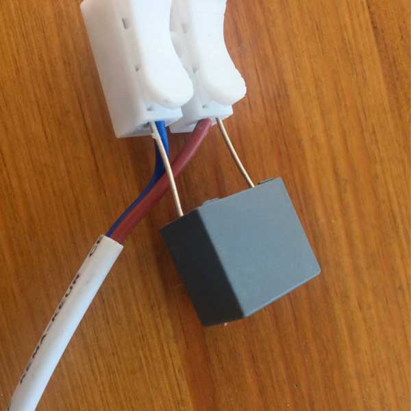 condensador_contra_luz_residual_02.jpg